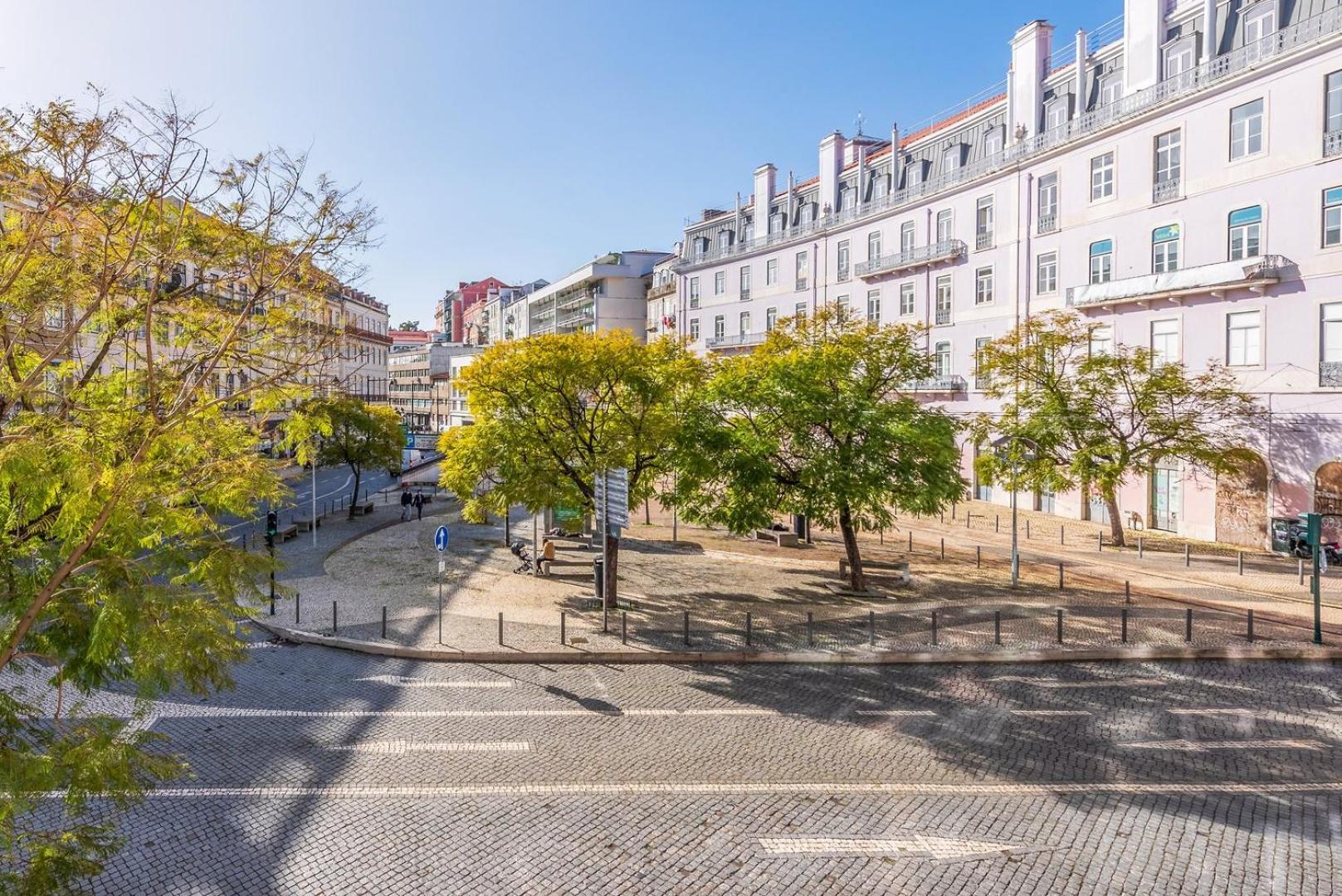 리스본 Guestready - 2Br Apt Carlos I With Terrace And Gym 아파트 외부 사진